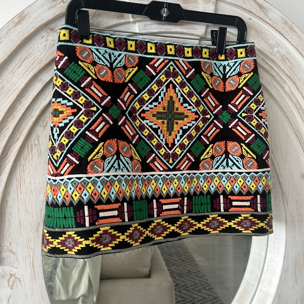 Alice & Olivia Embroidered mini skirt